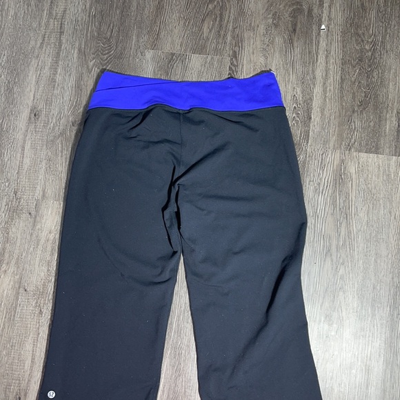 Lululemon flare yoga pants - Picture 7 of 13